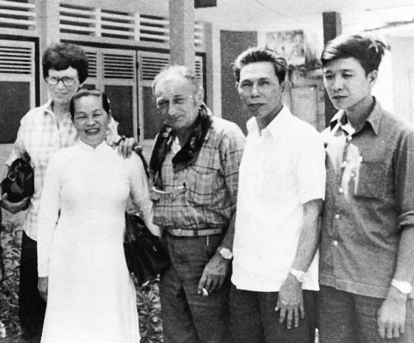 Besuch bei der Präsidentin der Provisorischen Regierung in Südvietnam Nguyen Thi Binh in Saigon
